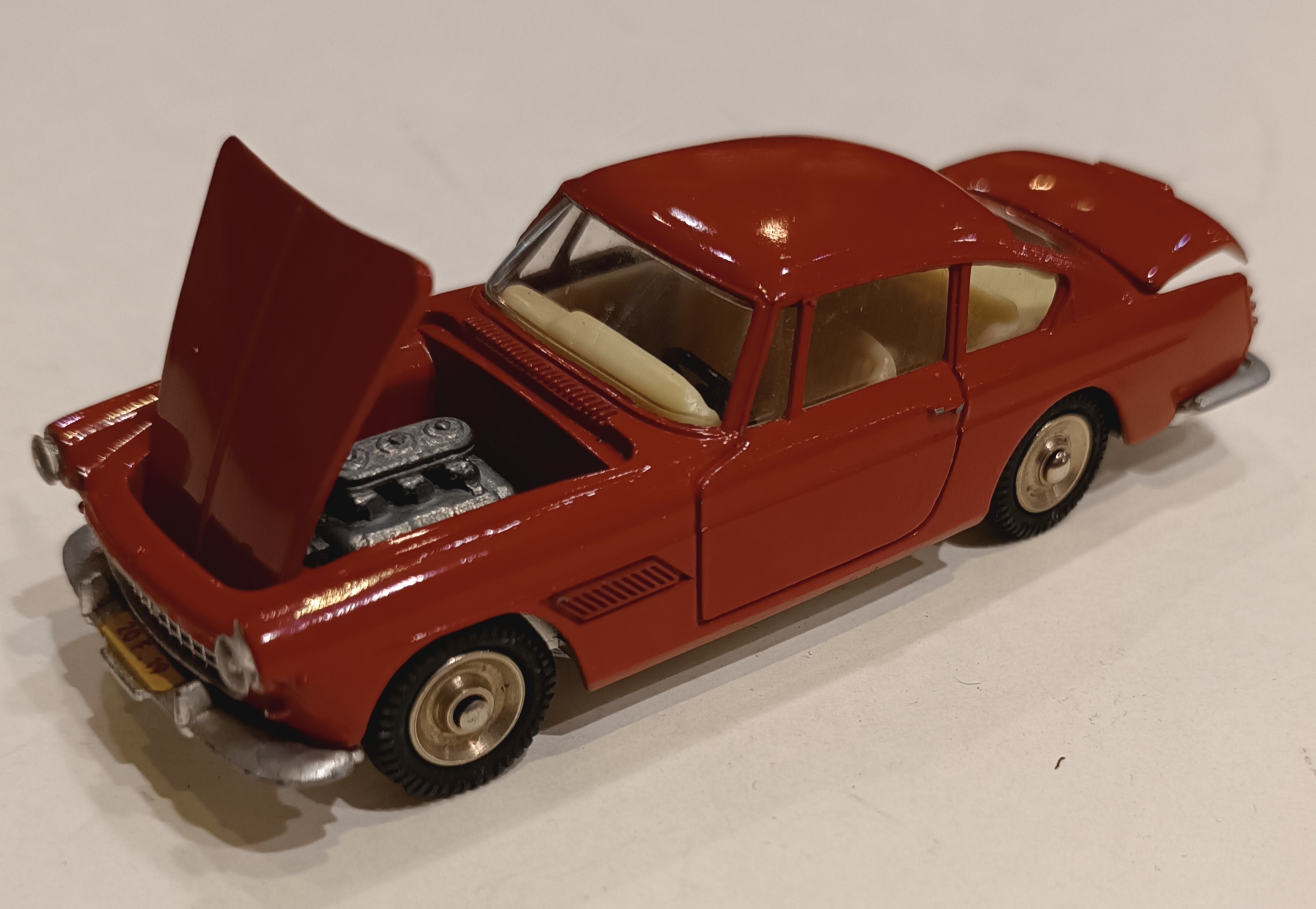 FERRARI 250GT DINKY TOYS 1/43