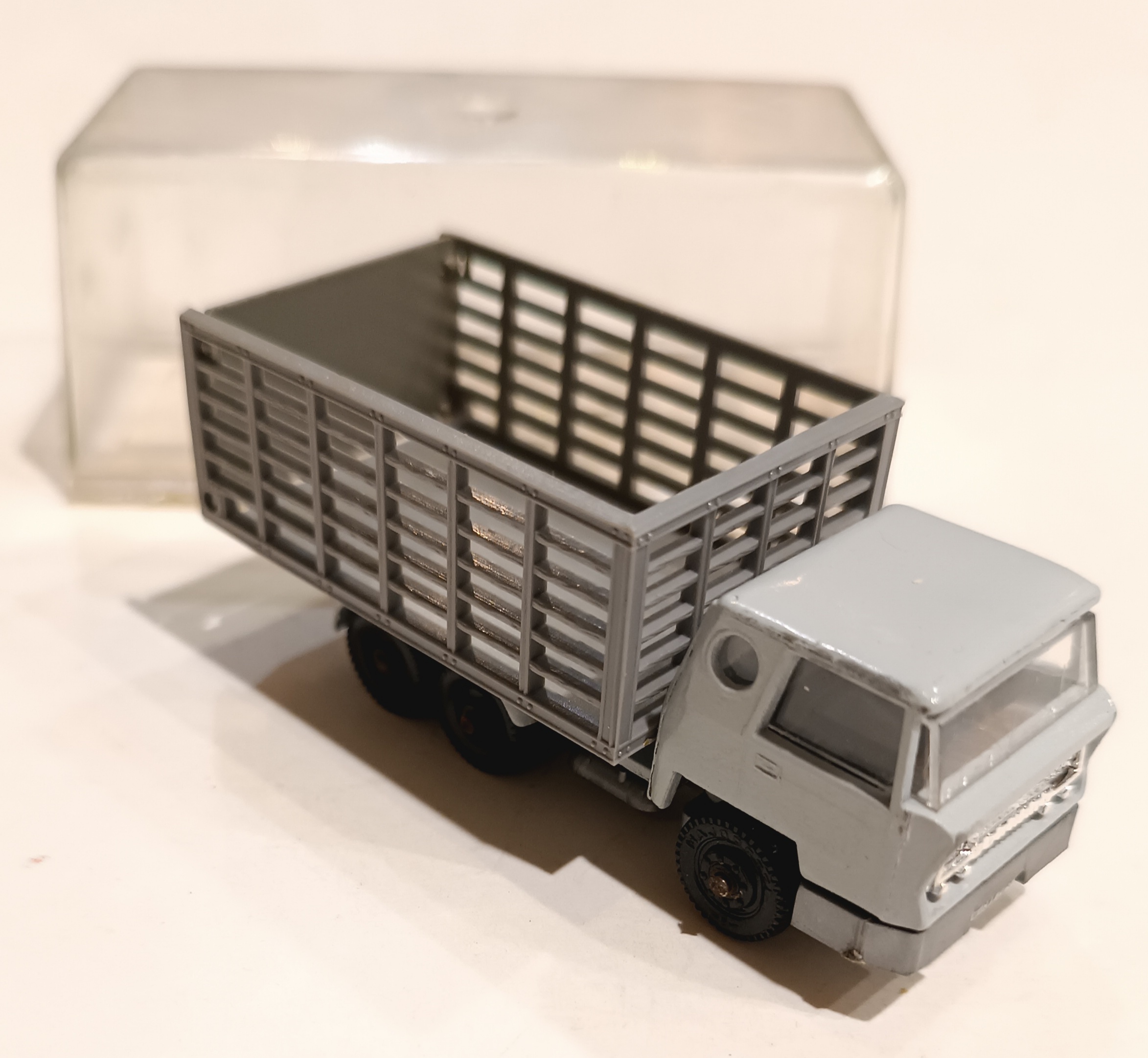 CAMION BERNARD MAJORETTE 1/100