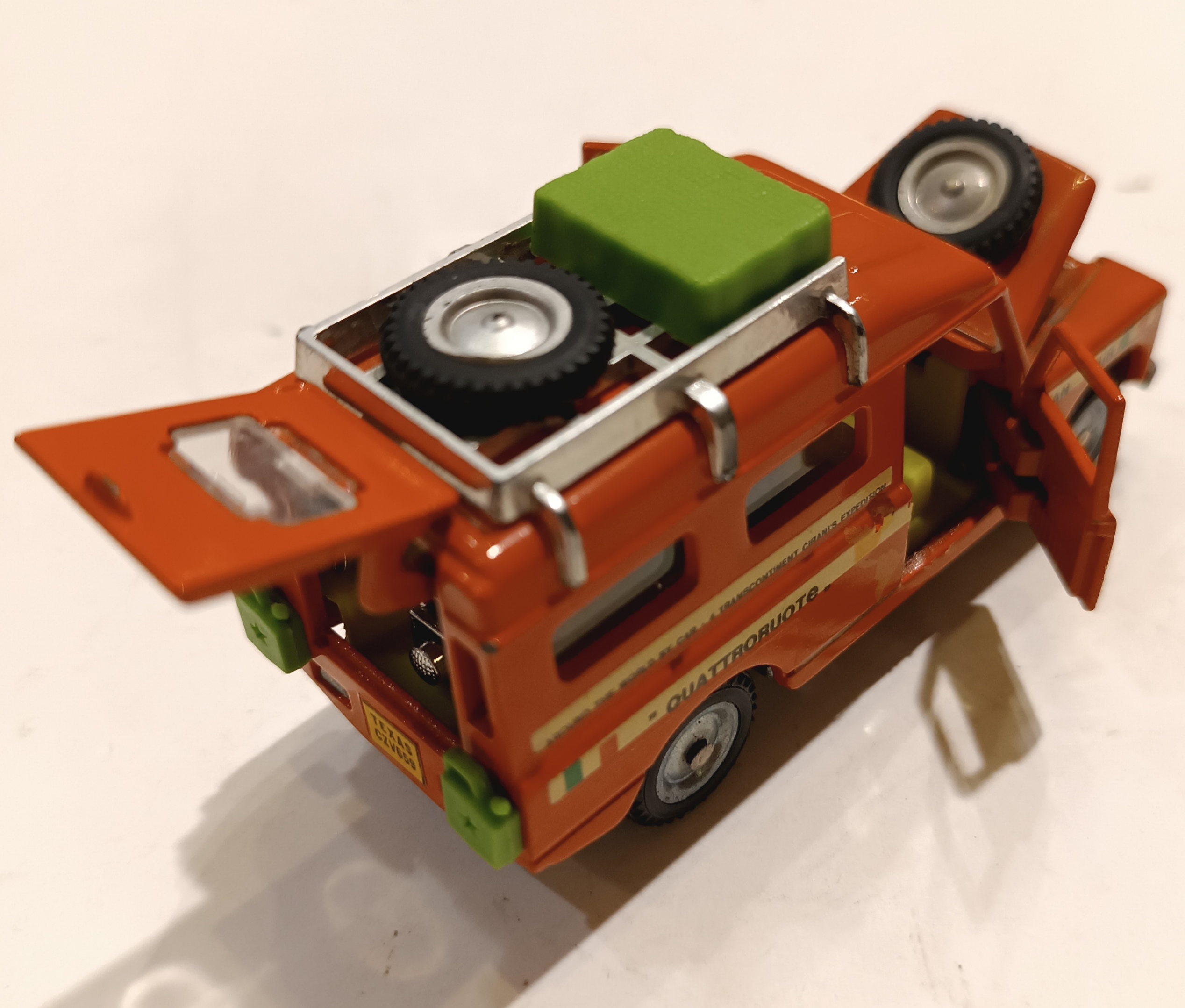 LAND ROVER MEBETOYS 1/43