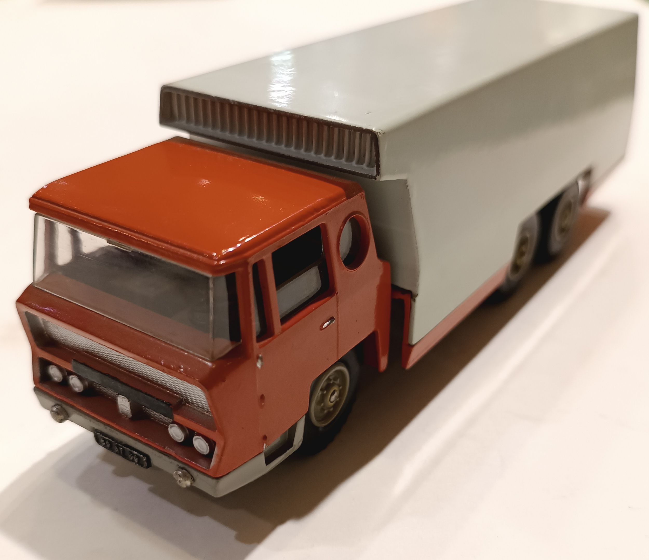 BERNARD CHARBONNEAUX SOLIDO 1/43