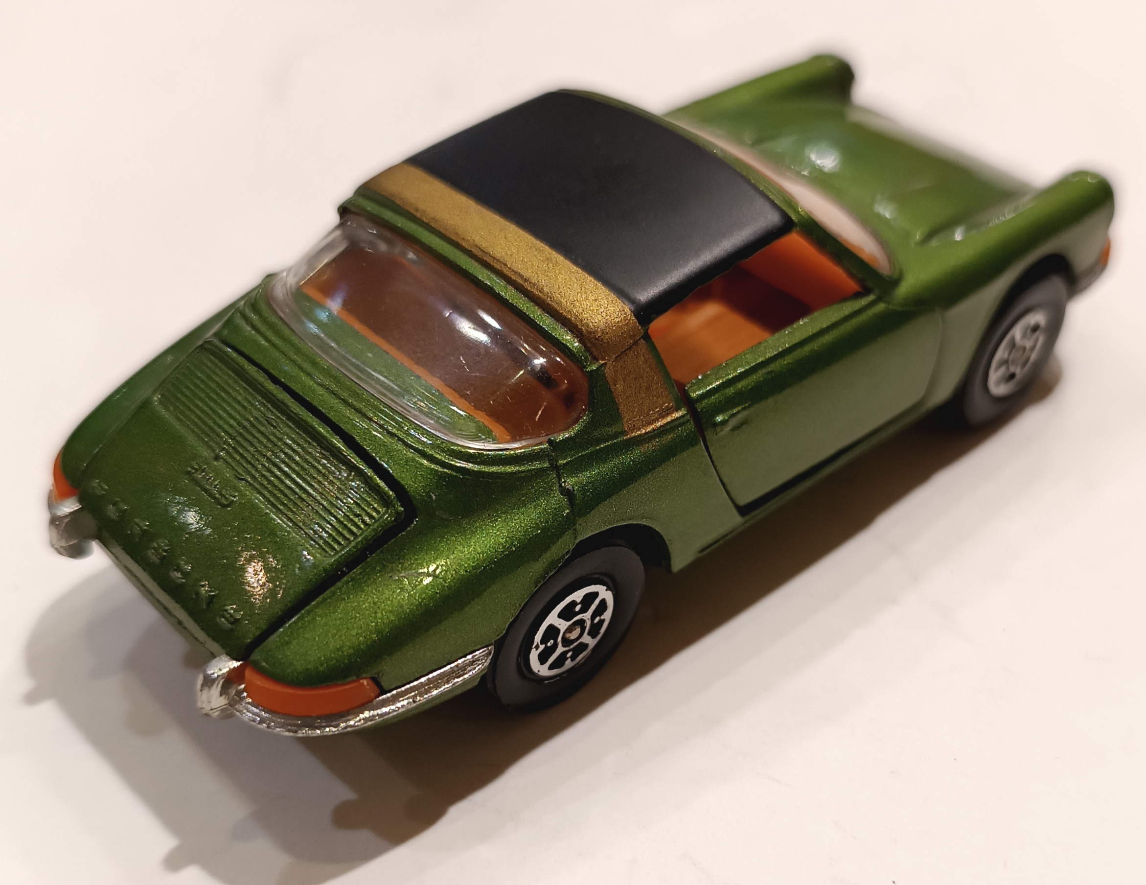 PORSCHE TARGA 911S CORGI 1/43