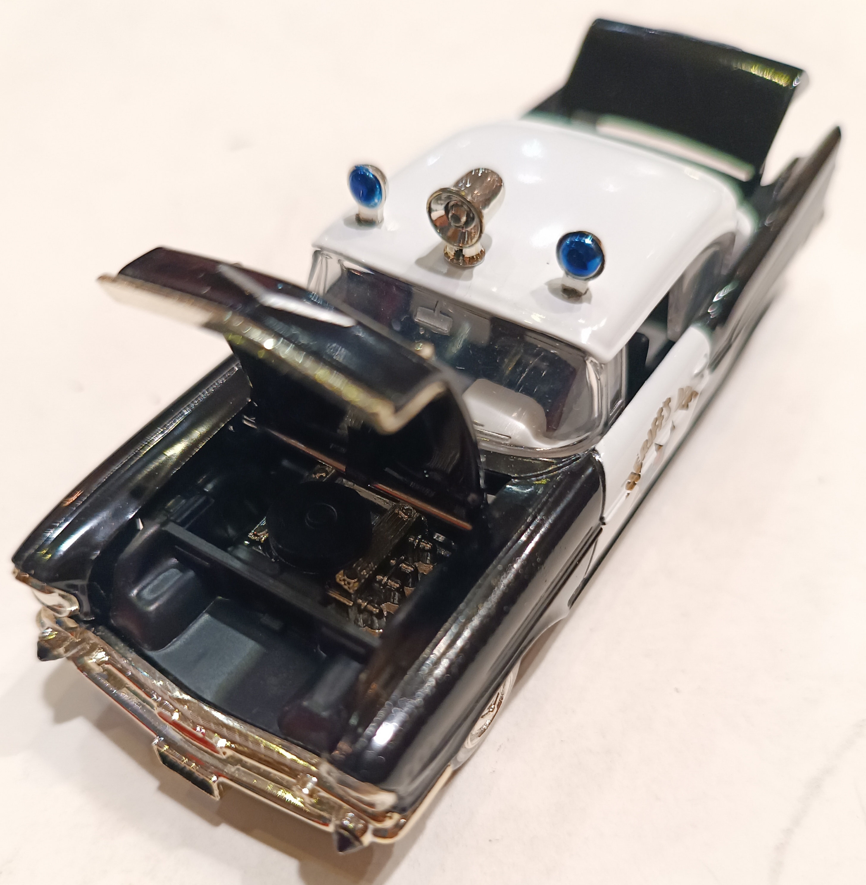 CHEVROLET SHERIFF'S CAR L.C.P.D CORGI 1/43