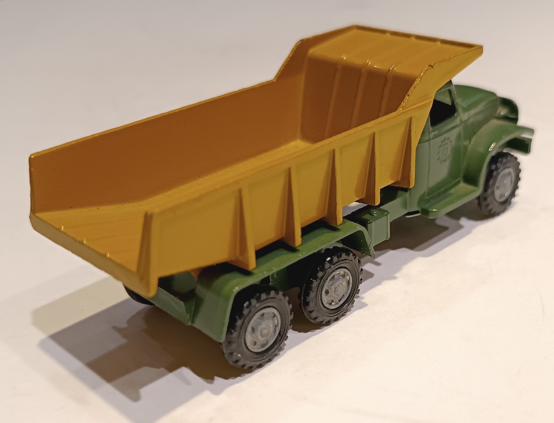 GMC benne vert et jaune France Jouet 1/43