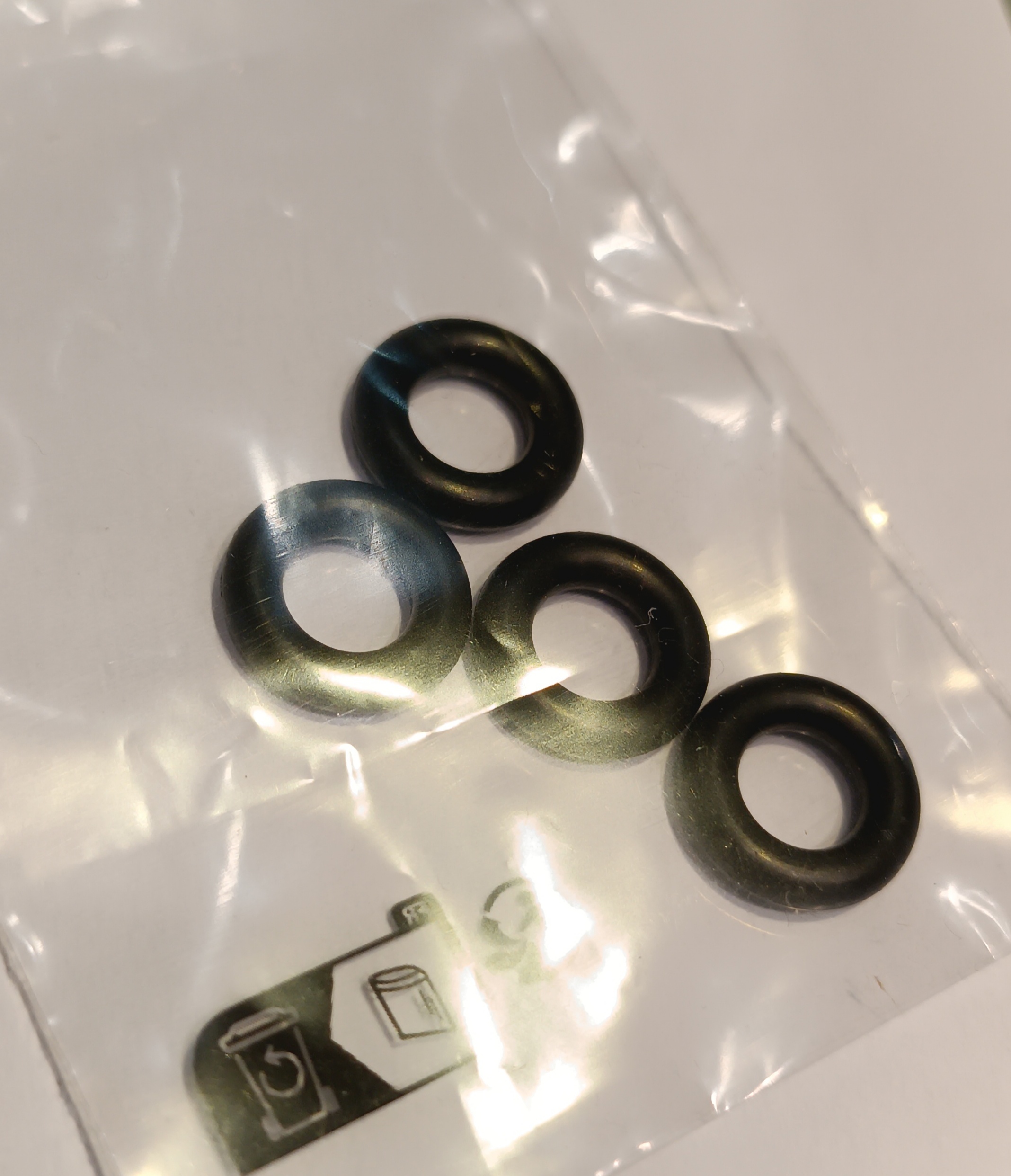 Pneus (x4) noirs Dinky