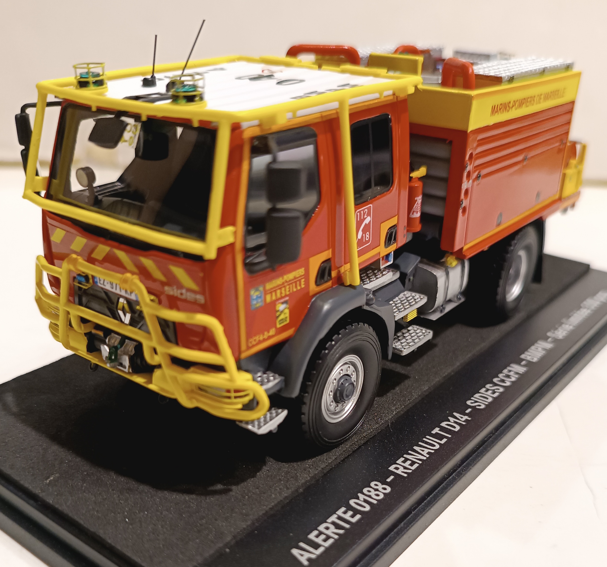 RENAULT D14 SIDES CCFM BMPM ALERTE 1/43