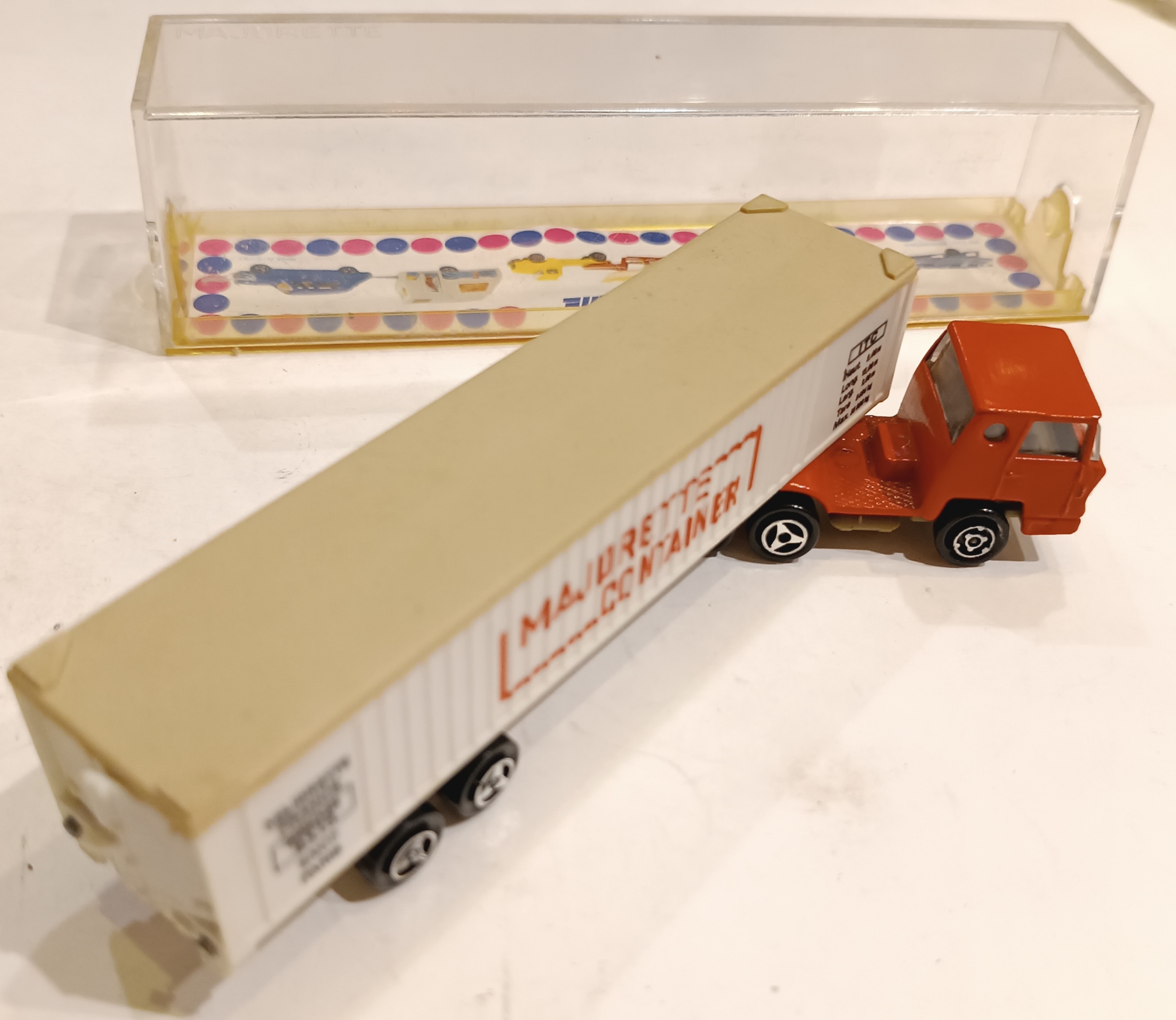 BERNARD CONTAINER MAJORETTE 1/100