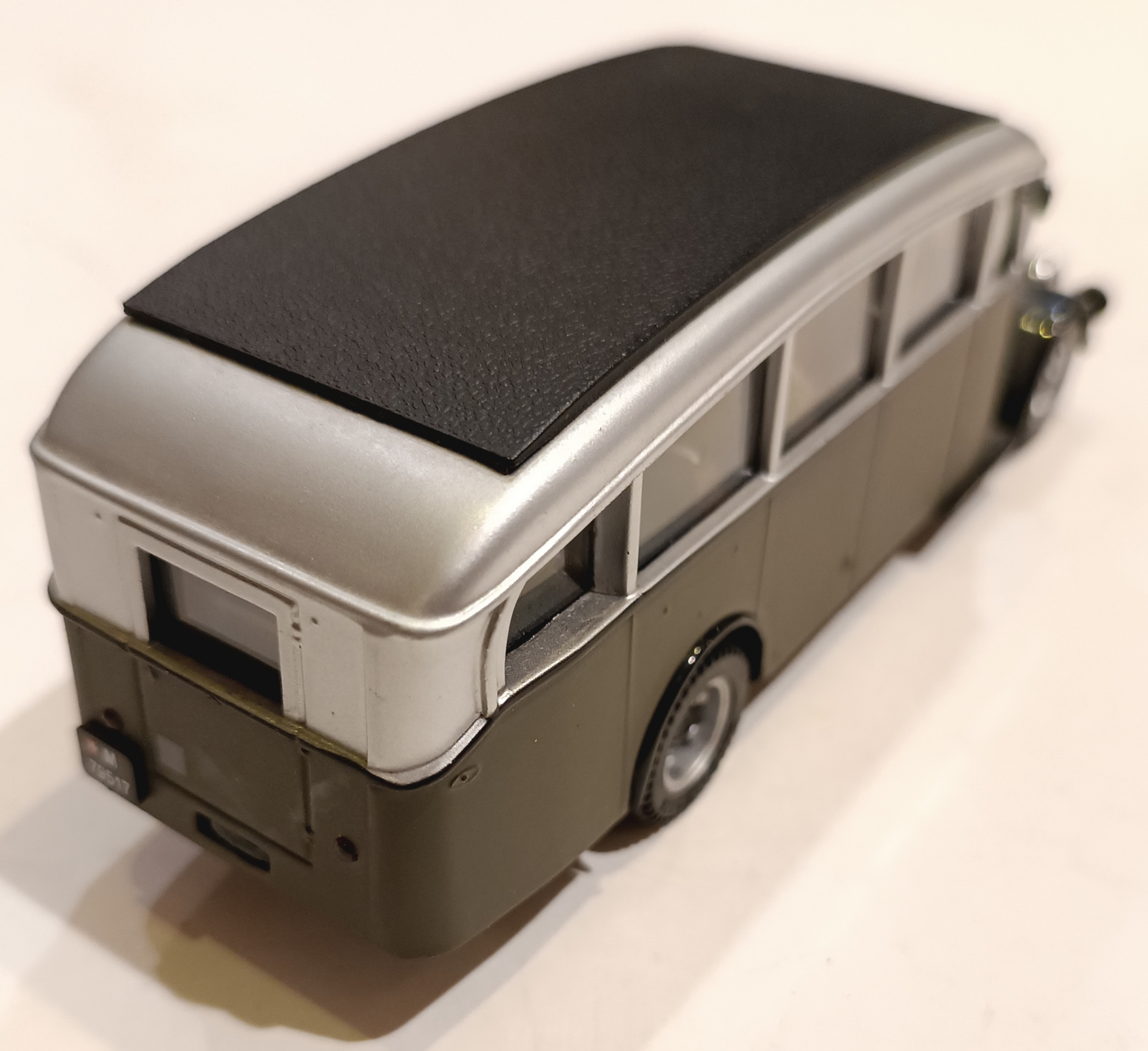 AUTOCAR MILITAIRE SUISSE SAURER VITESSE 1/43