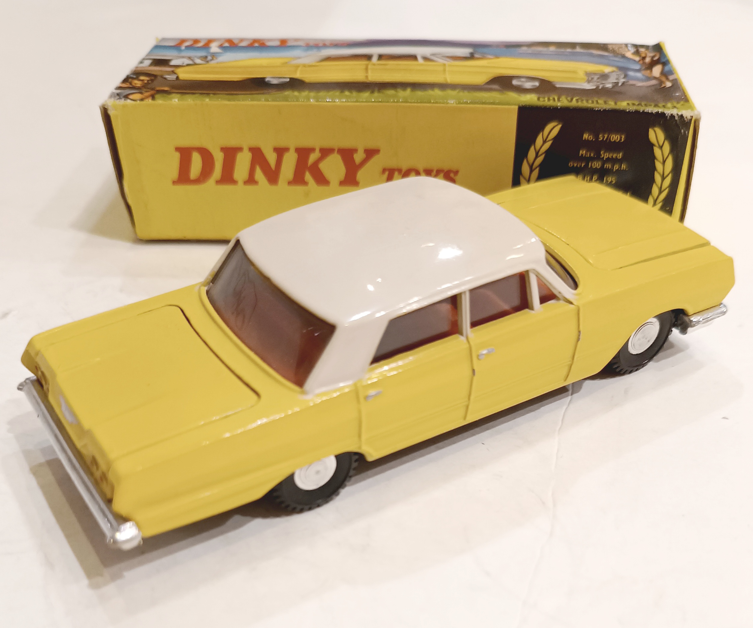 CHEVROLET IMPALA DINKY 1/43