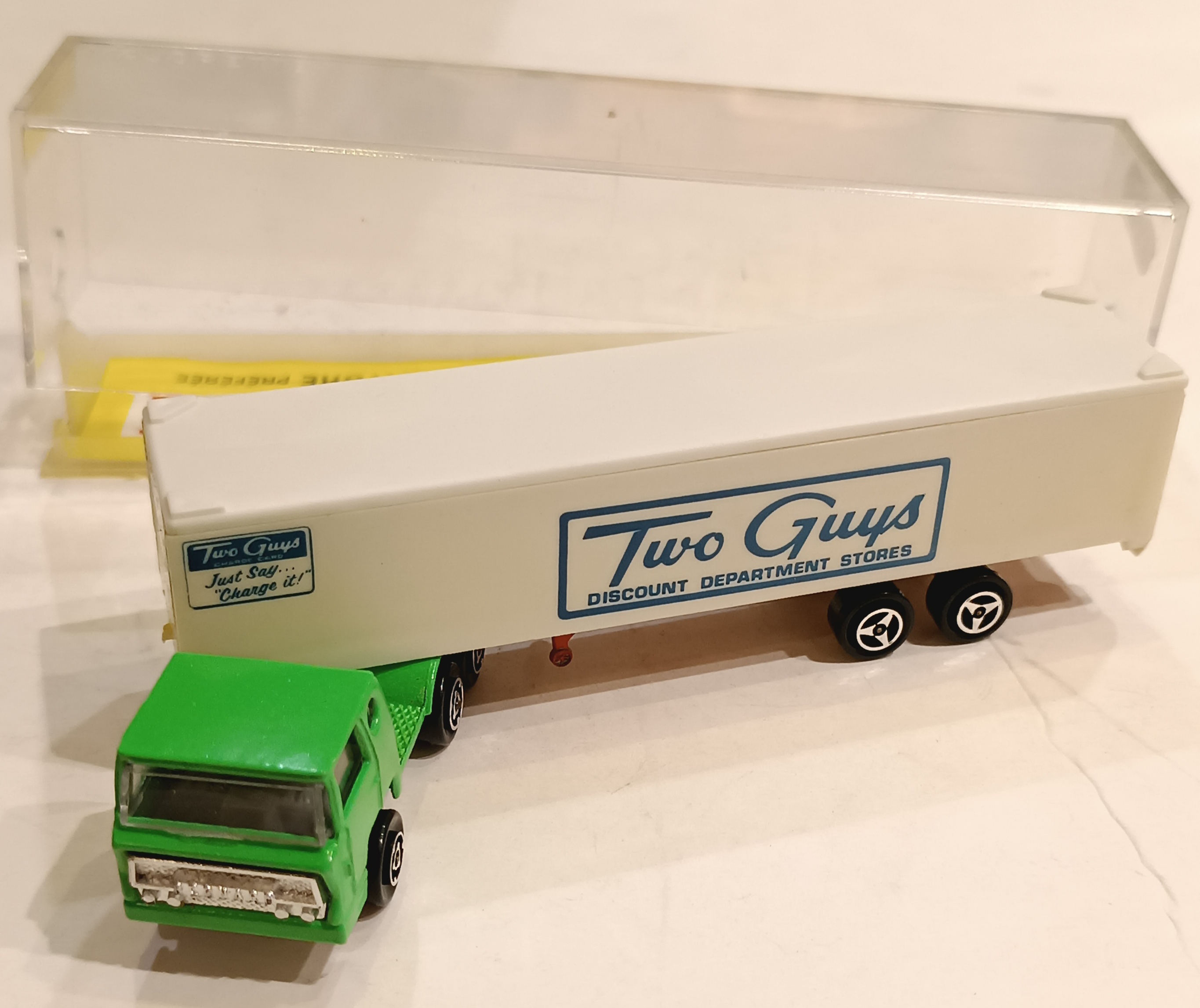 CAMION BERNARD TWO GUYS MAJORETTE 1/64