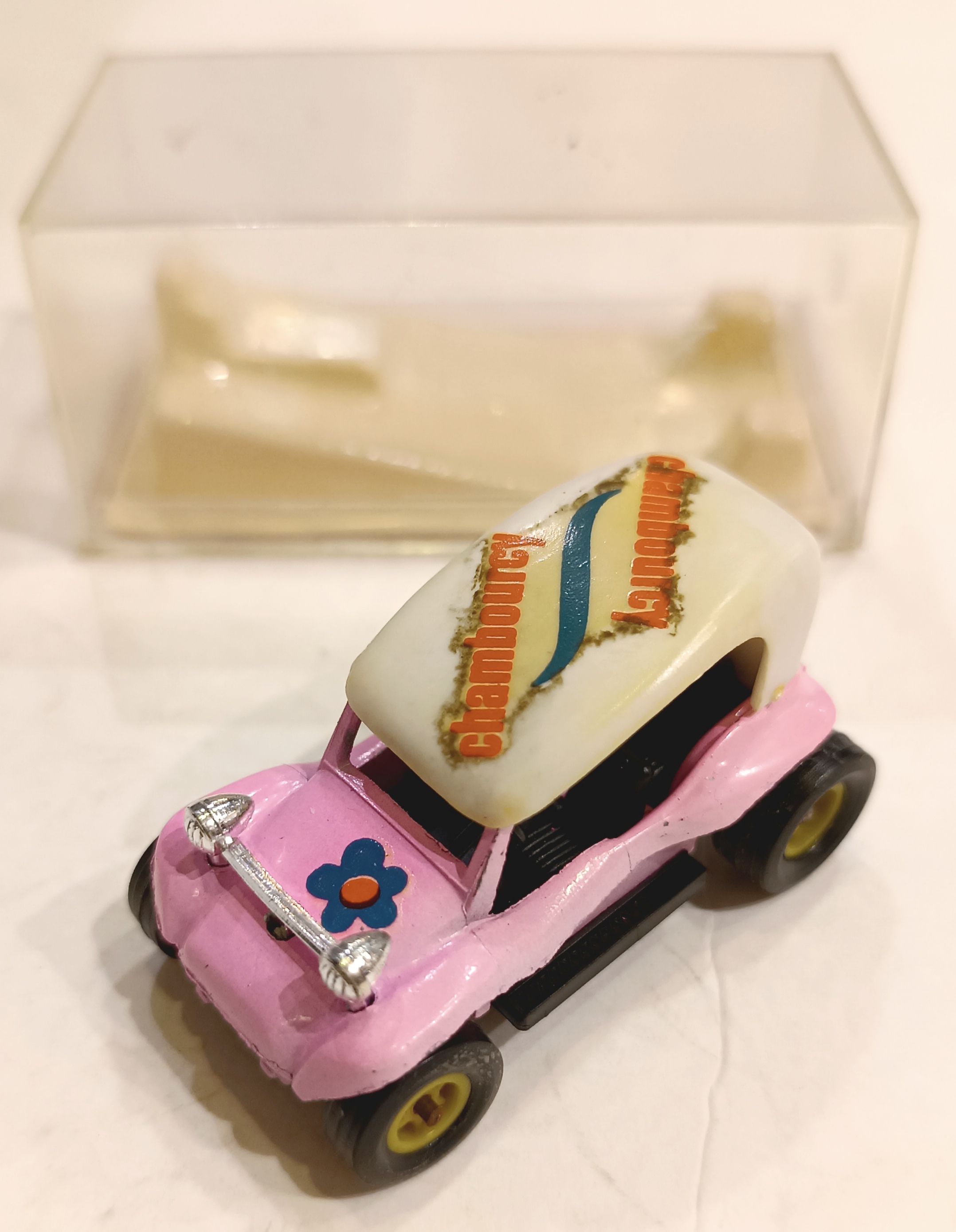 DUNE BUGGY ROSE CHAMBOURCY MAJORETTE 1/64