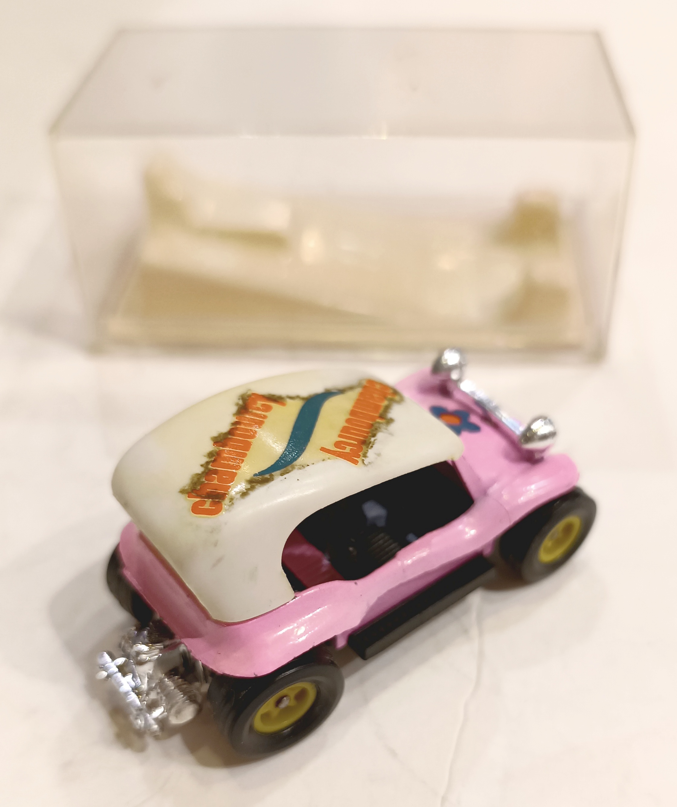 DUNE BUGGY ROSE CHAMBOURCY MAJORETTE 1/64