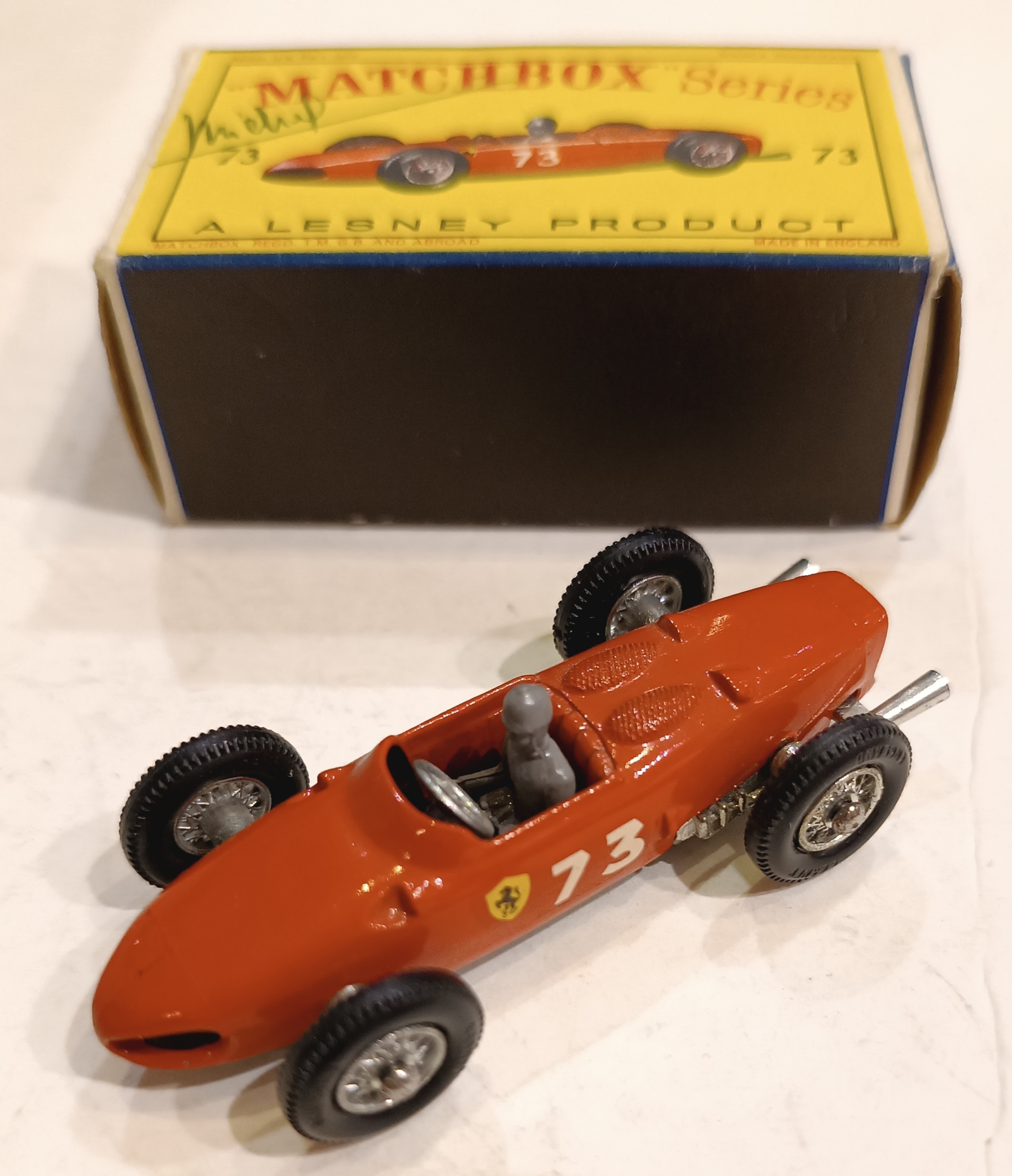 FERRARI RACING CAR MATCHBOX 1/64