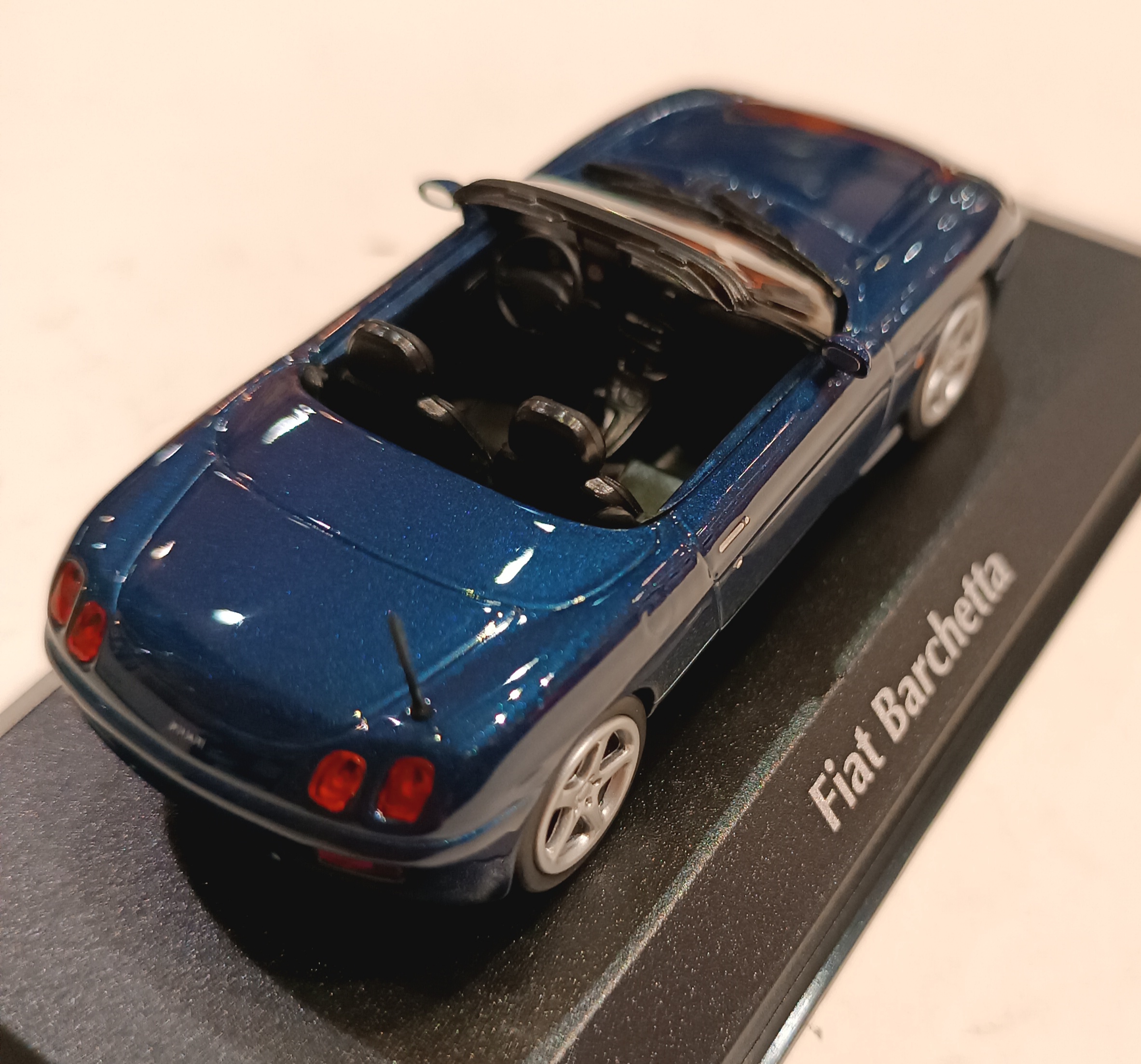 FIAT BARCHETTA 1995 BLUE METALLIC MAXICHAMPS 1/43