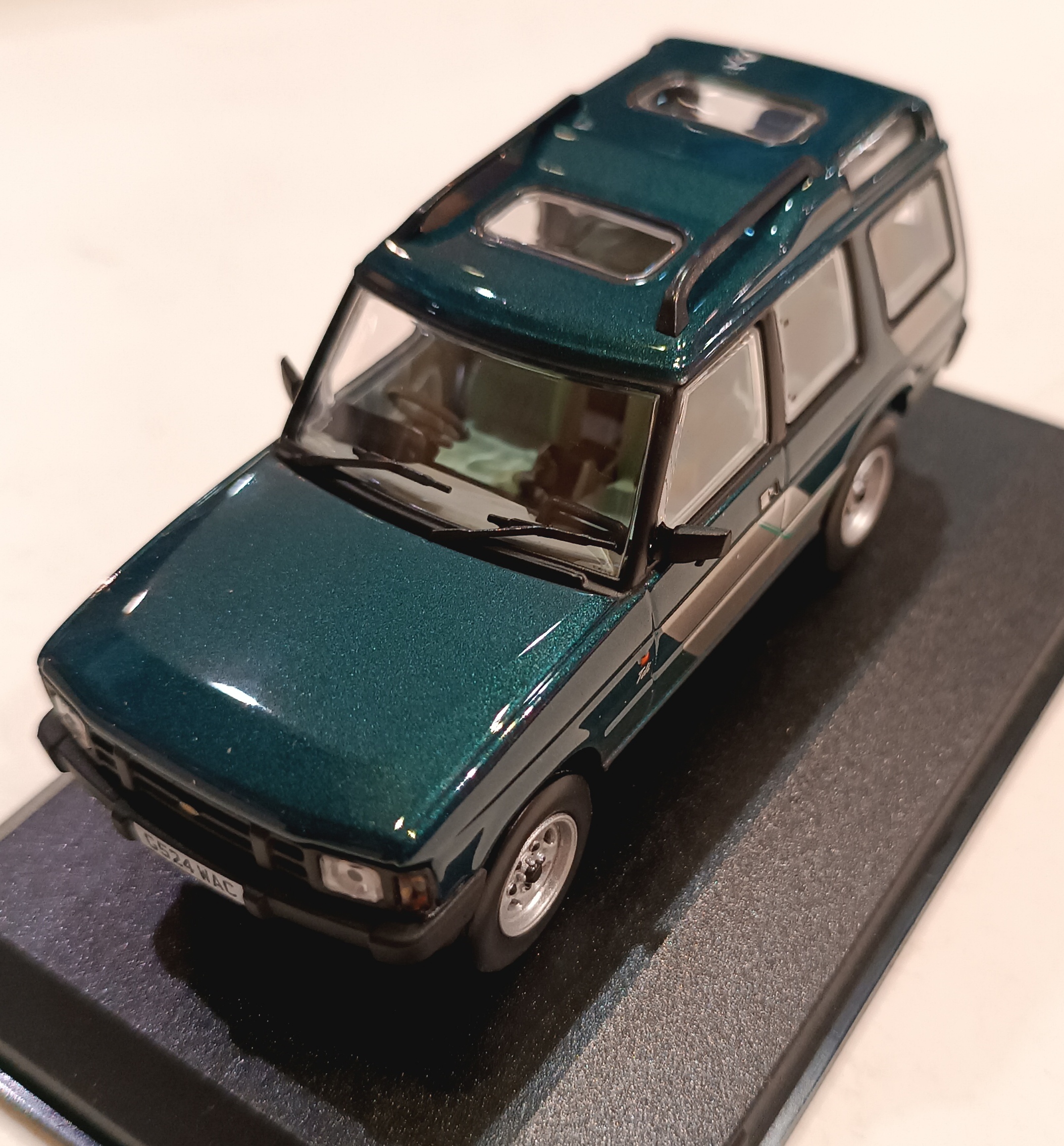 LAND ROVER DISCOVERY 1 MARSEILLES OXFORD 1/43