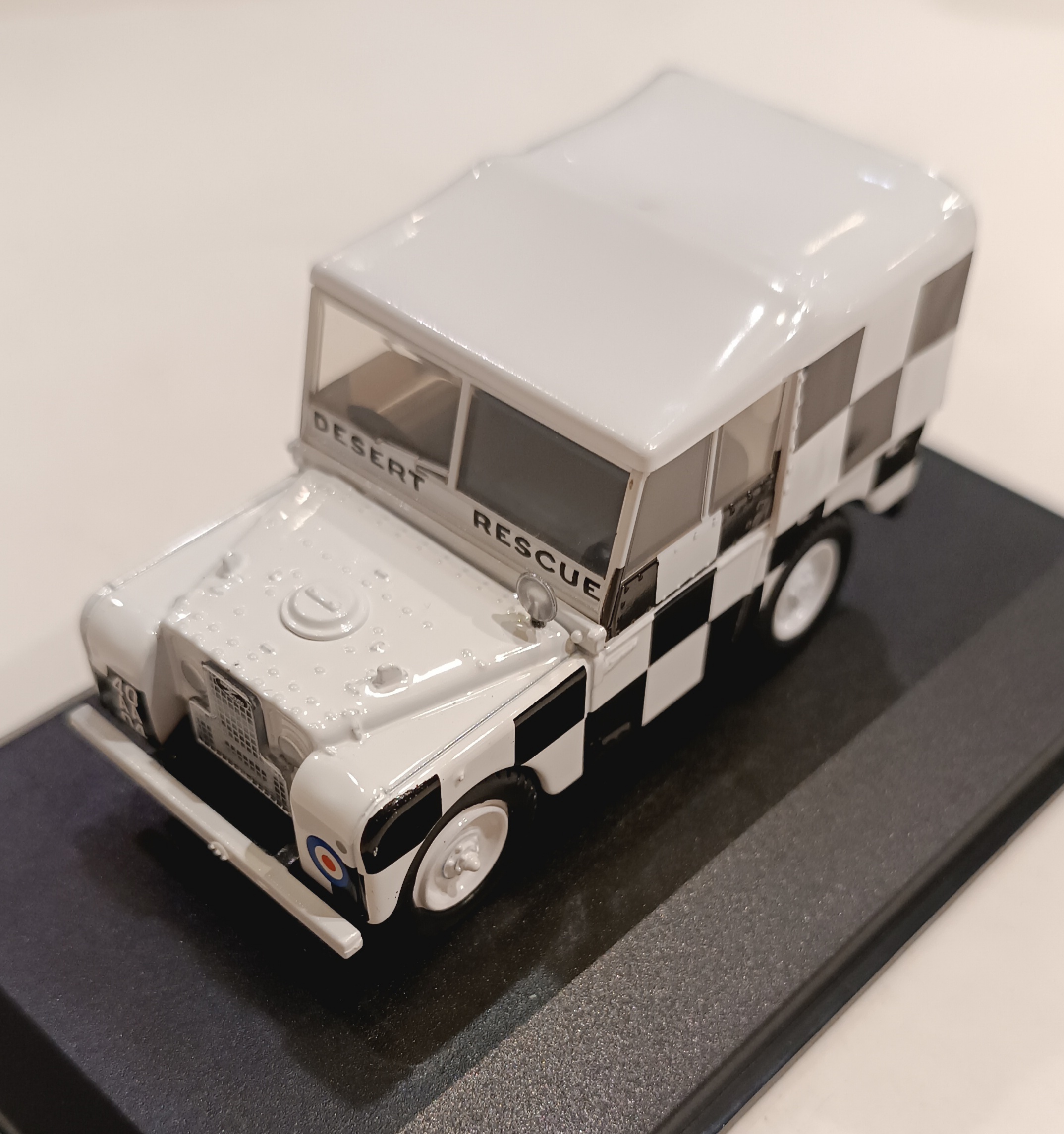 LAND ROVER SERIES I 80 INCH RAF TRIPOLI DESSERT RESCUE OXFORD 1/43
