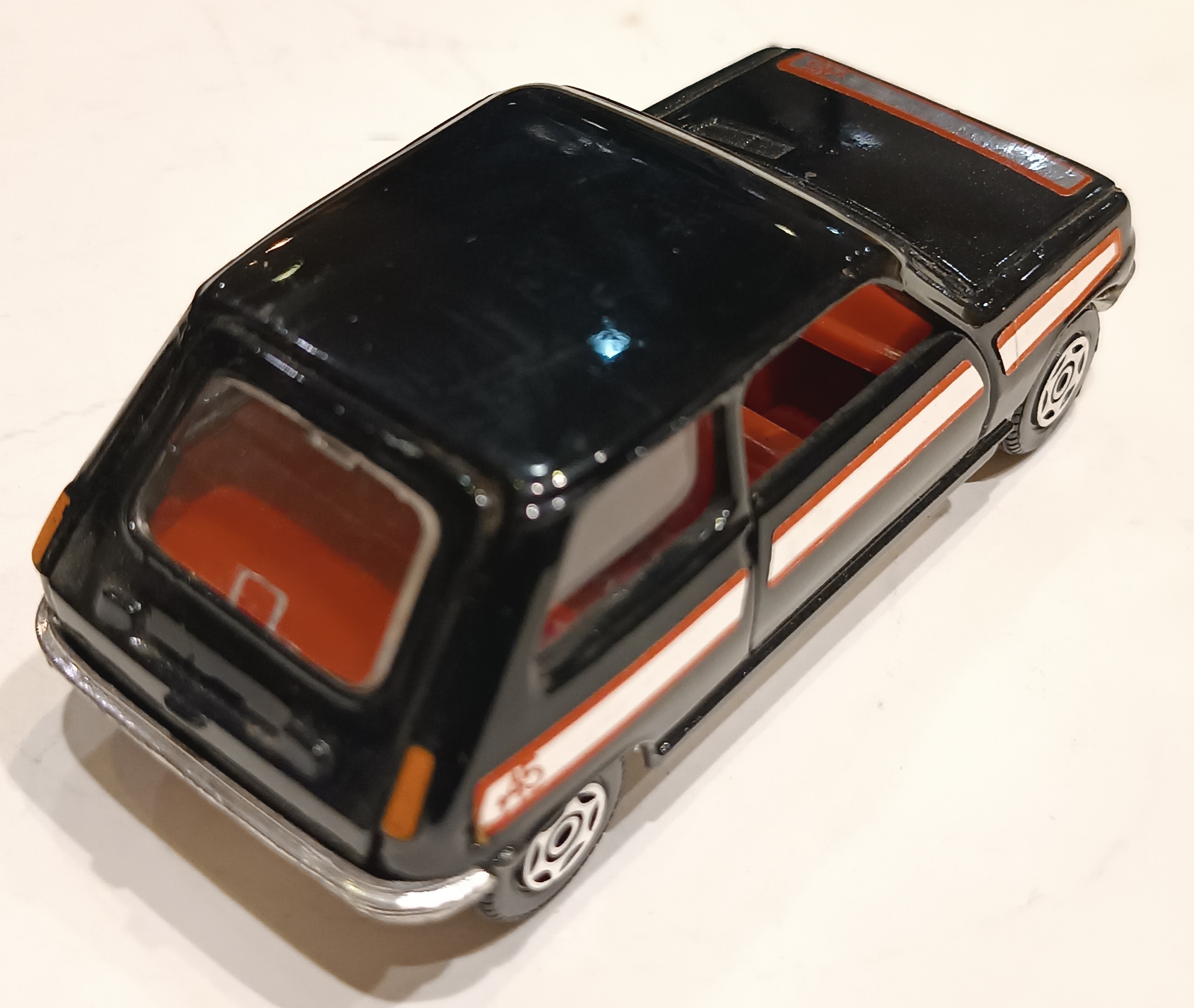 RENAULT 5 TS CORGI 1/36