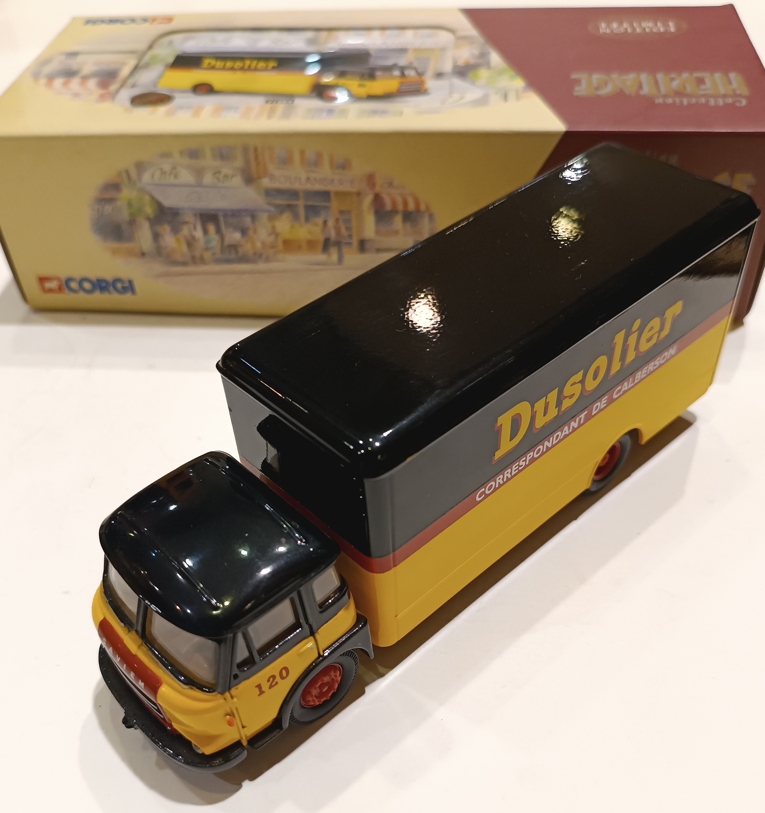 RENAULT IL 20 FOURGON DUSOLIER CALBERSON CORGI 1/50
