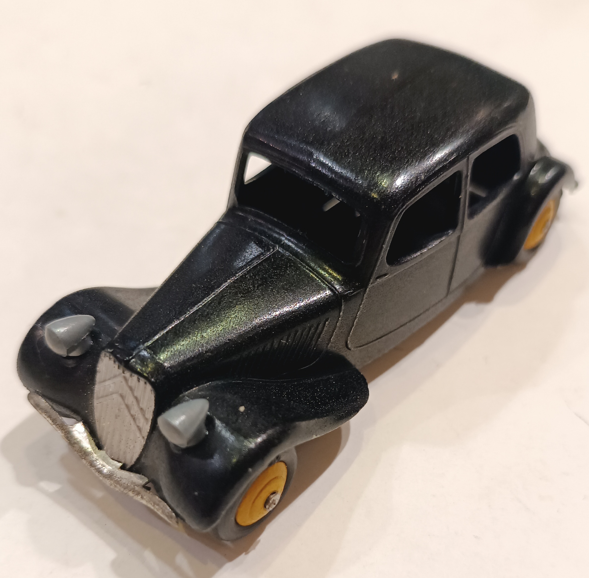 CITROEN 11 BL DINKY 1/36