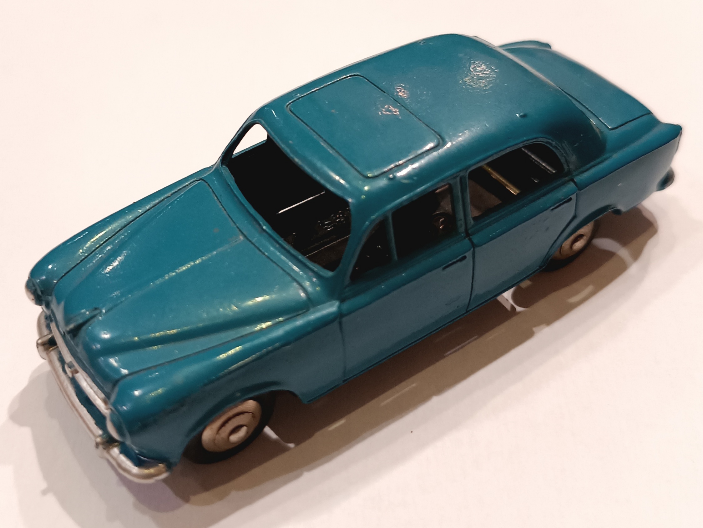 PEUGEOT 403 BLEU DINKY 1/36