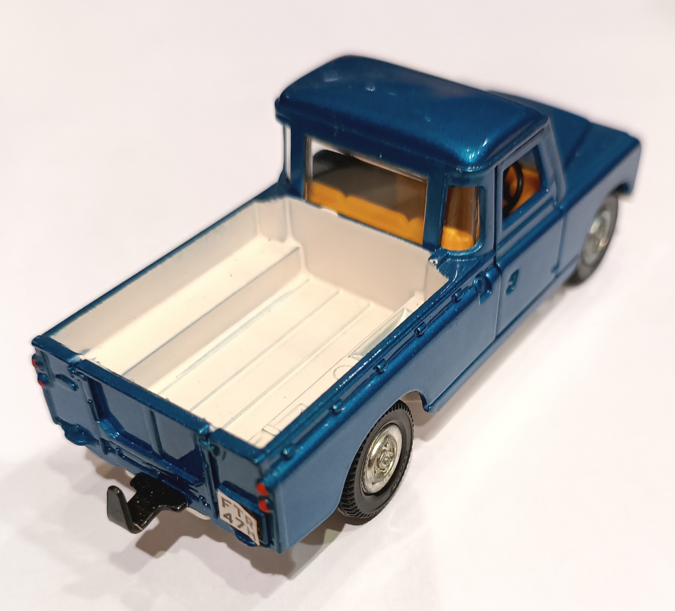 LAND ROVER 109 WB DINKY 1/66