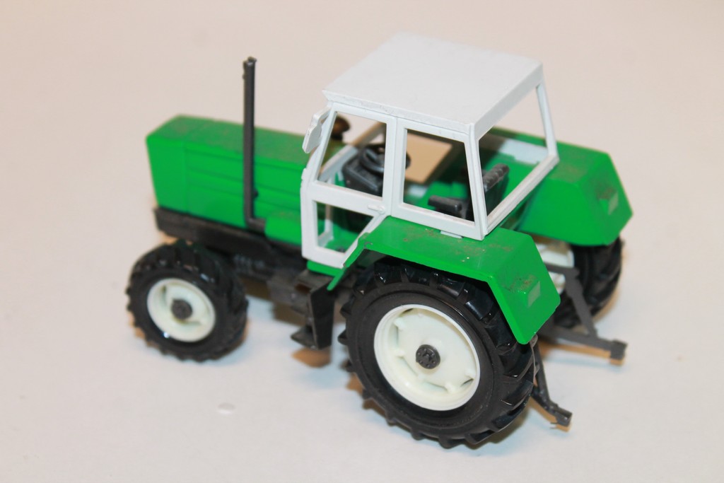 FENDT FAVORIT 612 SL POLISTIL 1/43°