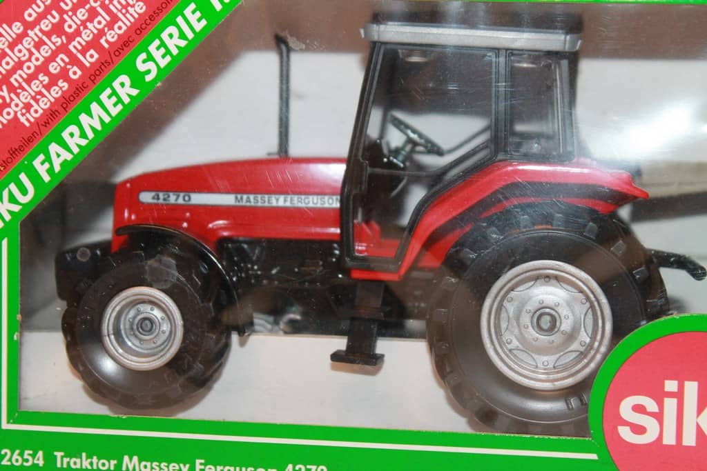 Siku Farmer 3159 Massey Ferguson mit Düngerstreuer 1:32 OVP