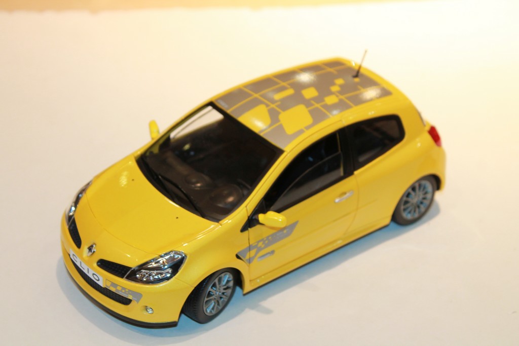 RENAULT CLIO RS "F1 TEAM" 2007 NOREV 1/18°