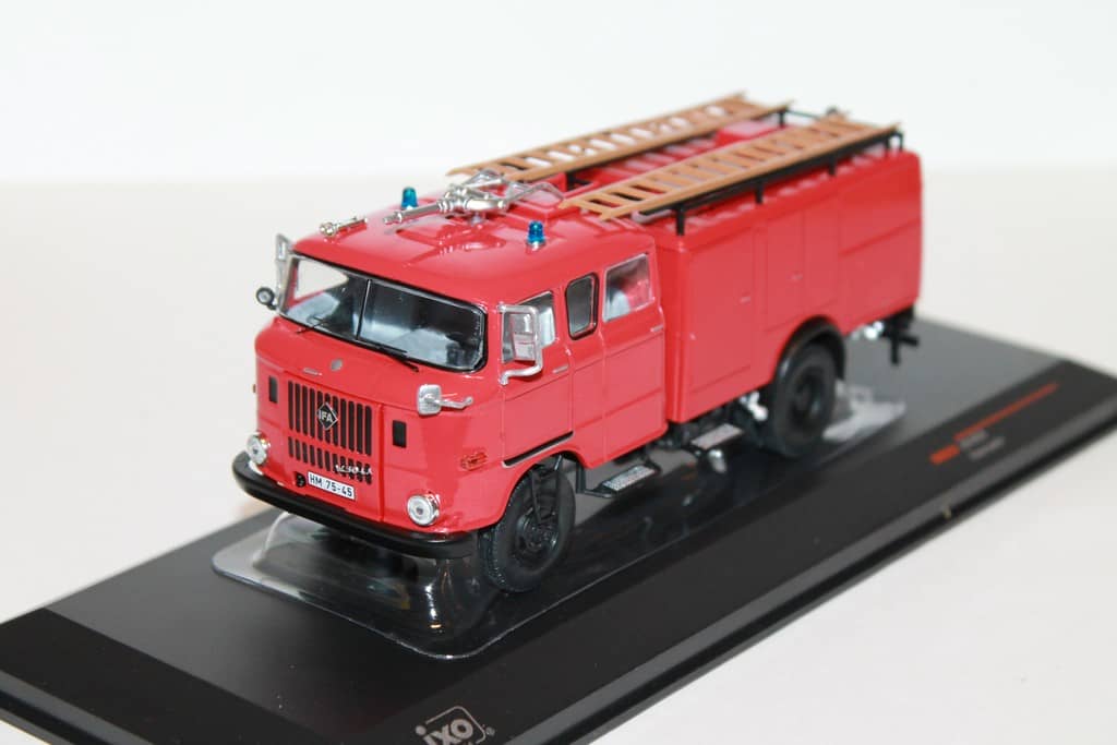 IFA W50 FEUERWEHR 1965 IXO 1/43°