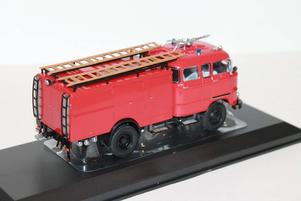 IFA W50 FEUERWEHR 1965 IXO 1/43°