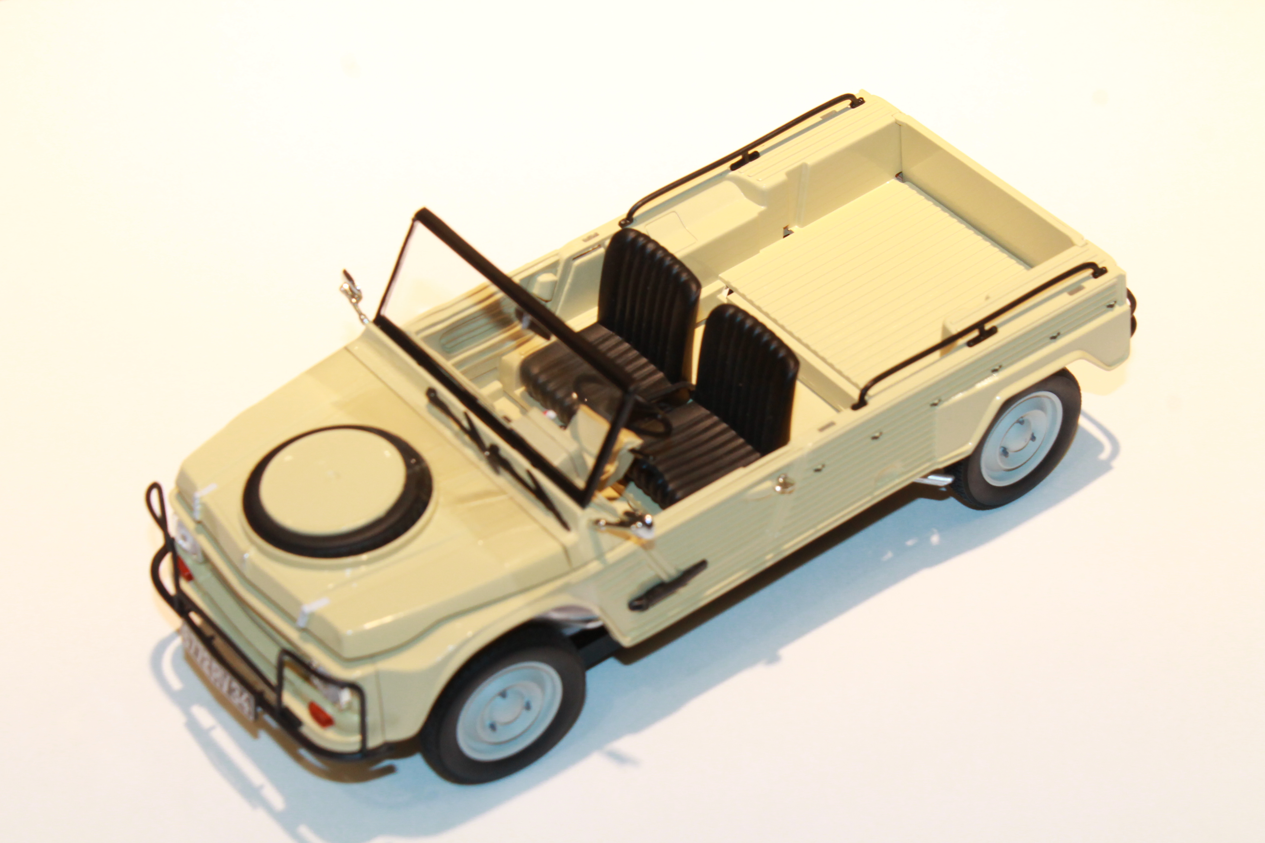 CITROEN MEHARI 4X4 BEIGE 1979 NOREV 1/18°