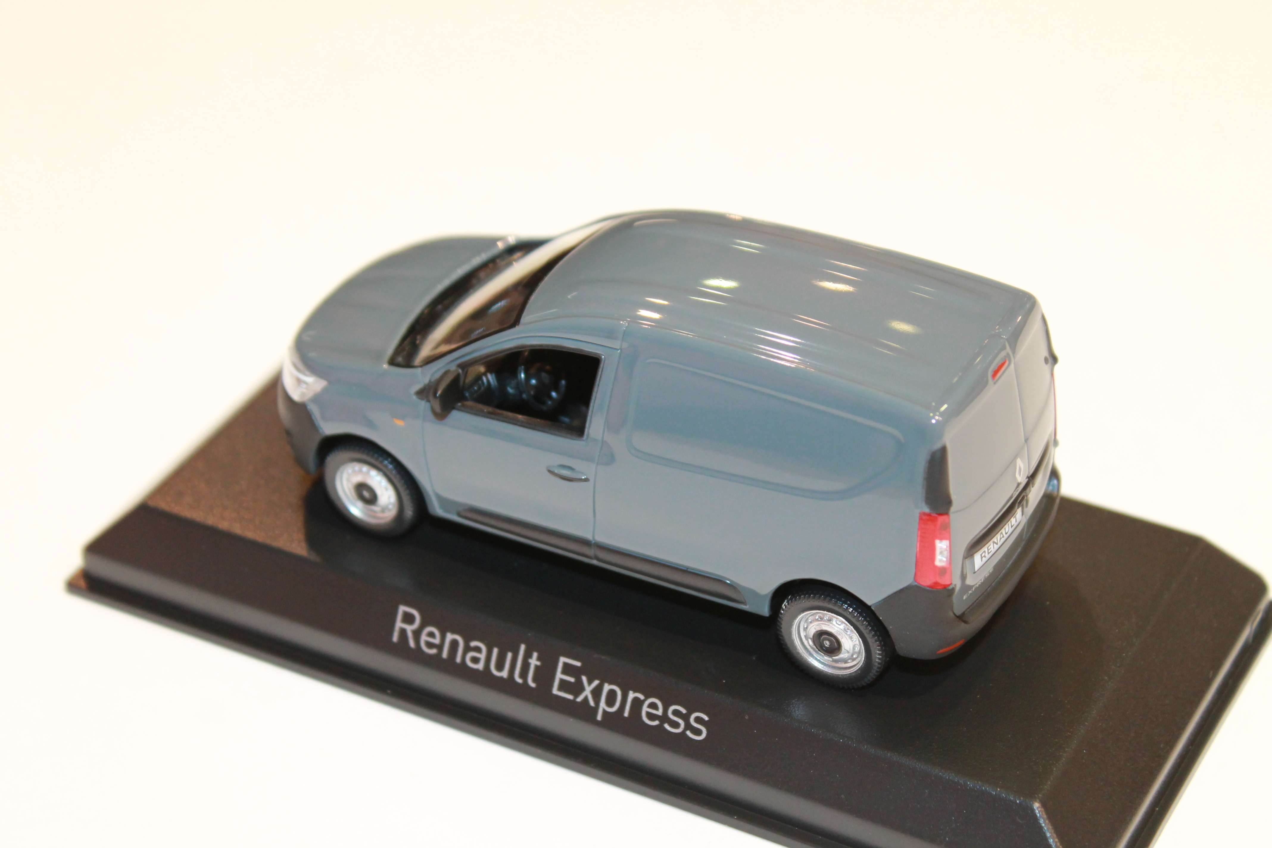 RENAULT EXPRESS GRIS 2021 NOREV 1/43°