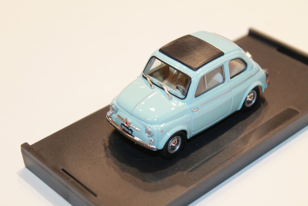 FIAT 500F 1970 GRIGIO GARDA INTERNO BEIGE TOIT FERME BRUMM 1/43°