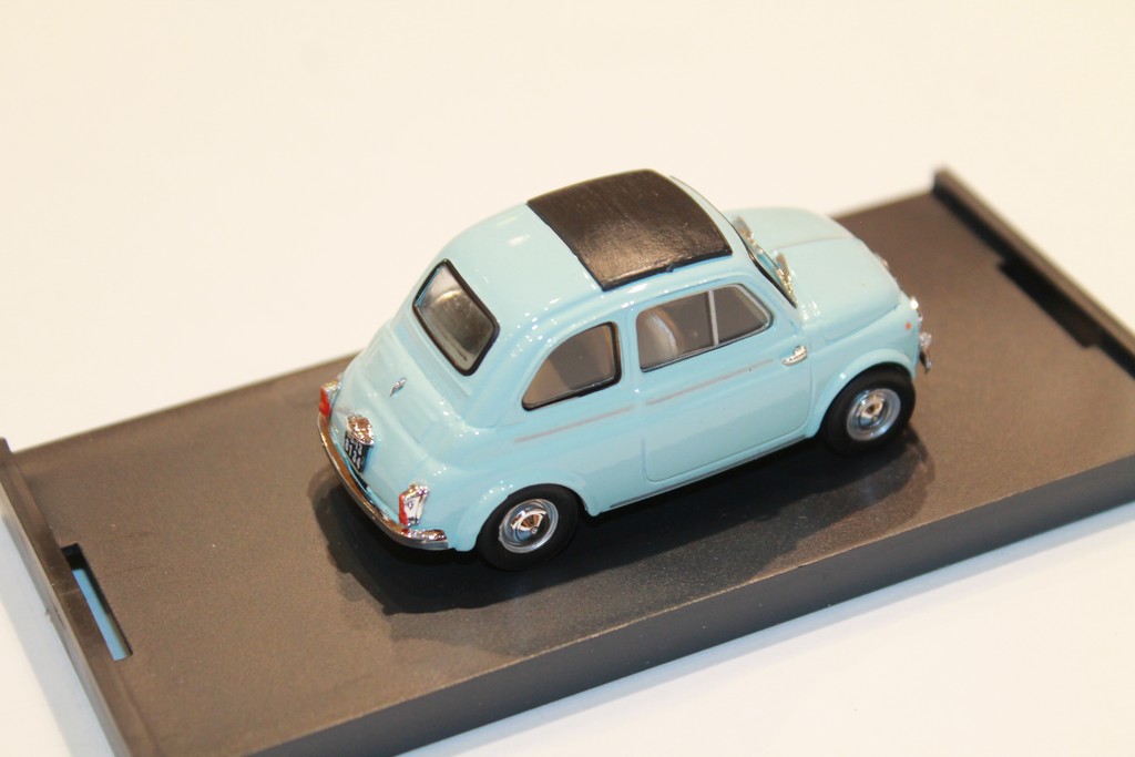 FIAT 500F 1970 GRIGIO GARDA INTERNO BEIGE TOIT FERME BRUMM 1/43°