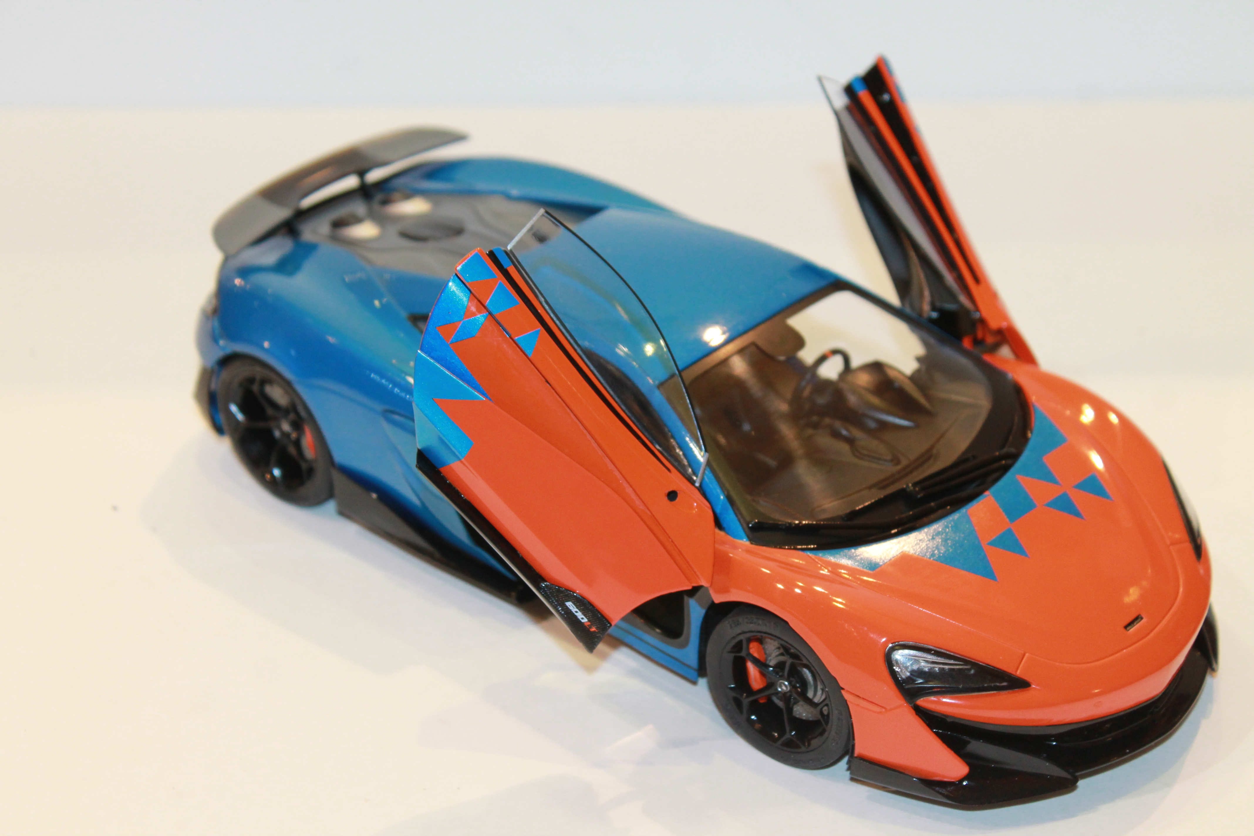 MCLAREN 600LT F1 TRIBUTE LIVERY 2019 SOLIDO 1/18°