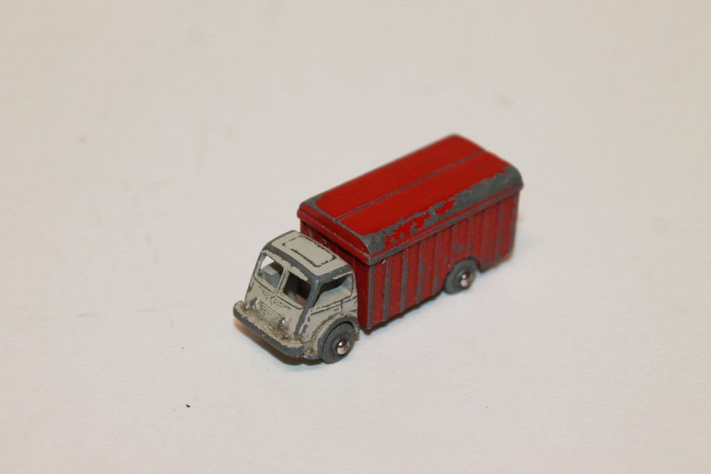 CAMION RENAULT 1950 CIJ 1/87°