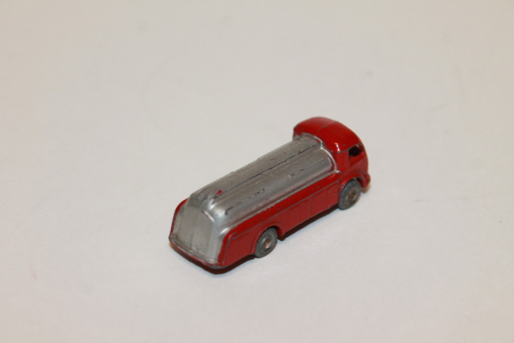 CAMION CITERNE BERLIET 1950 CIJ 1/87°