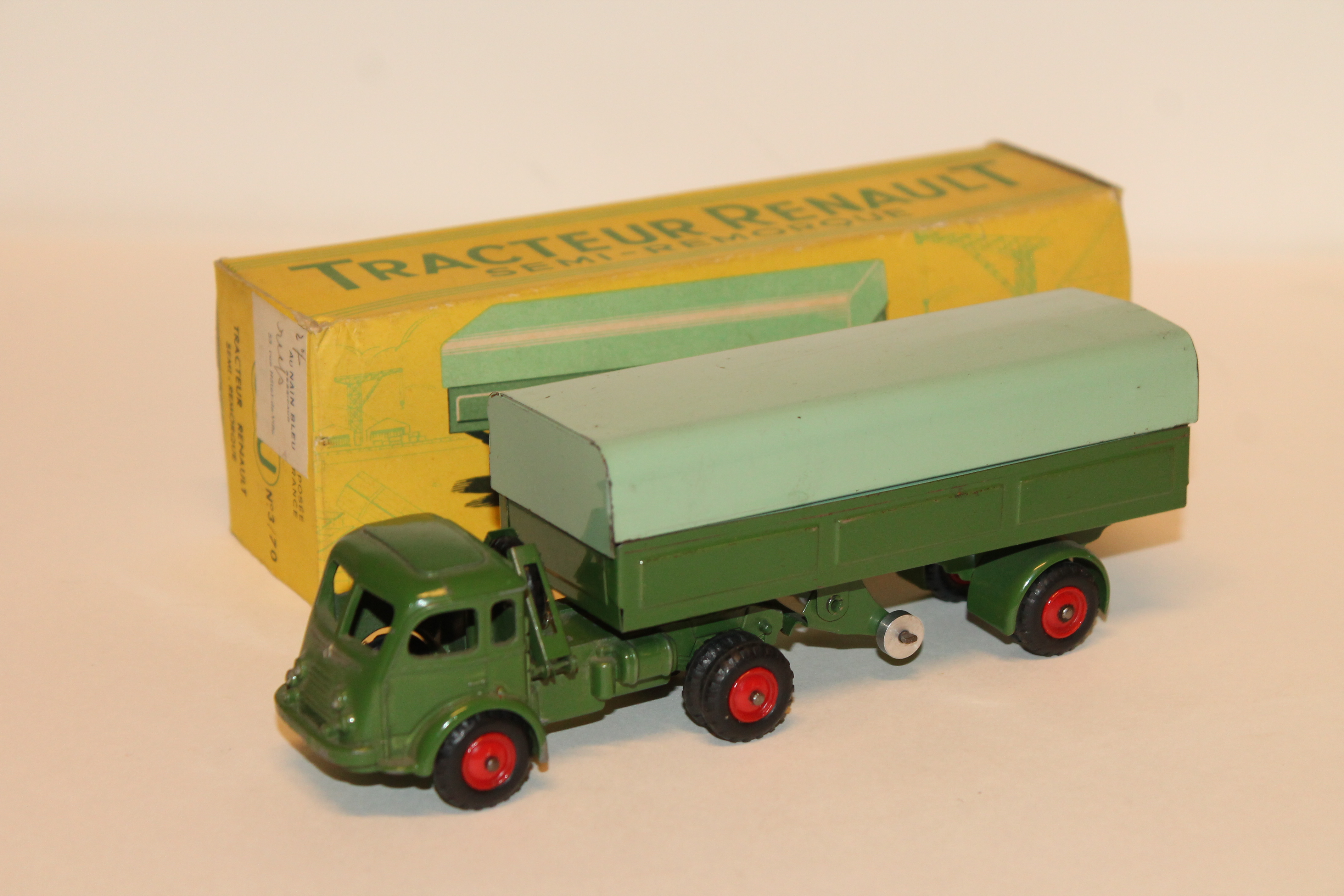 RENAULT FAINEANT BACHE VERT CIJ 1/43°