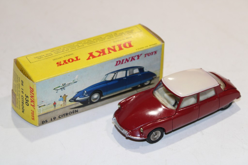 CITROEN DS 19 BORDEAUX 1969 DINKY TOYS 1/43°