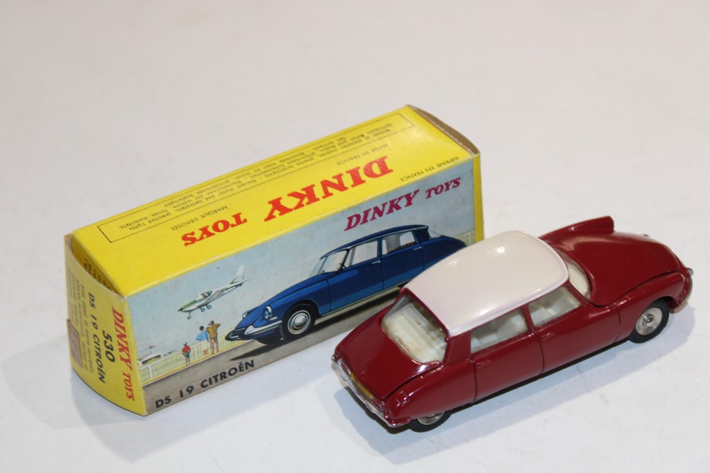 CITROEN DS 19 BORDEAUX 1969 DINKY TOYS 1/43°