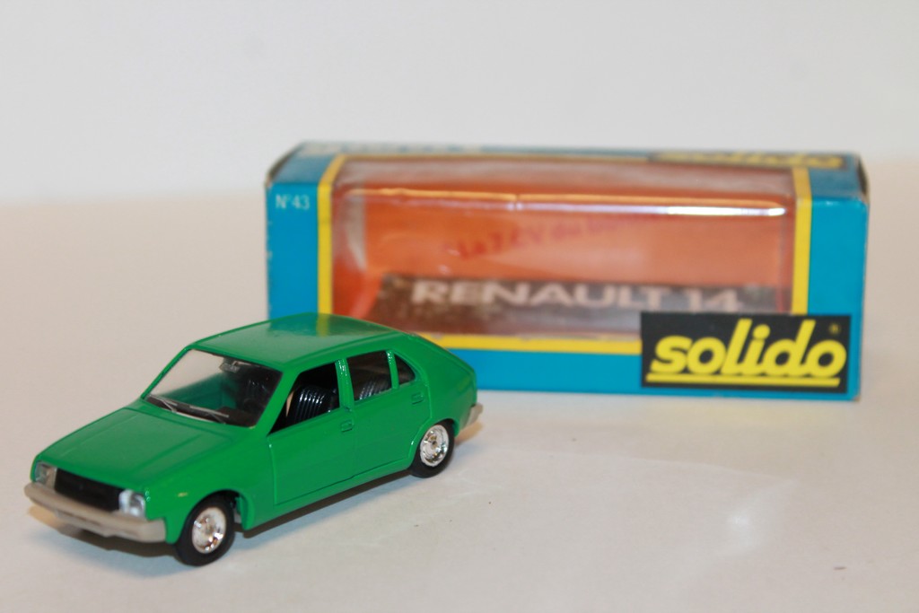 RENAULT 14 GREEN SOLIDO 1/43°