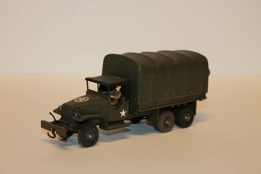 DINKY TOYS GMC MILITÄR MILITAIRE (Gebraucht) in Gurtnellen für CHF 58
