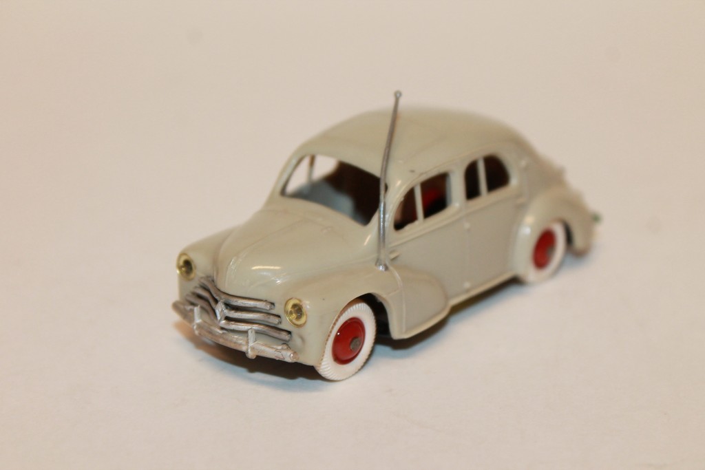 RENAULT 4CV