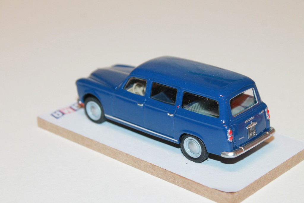 PEUGEOT 403 COMMERCIALE DIESEL BLEU 1961 AUTORAMA 1/43°