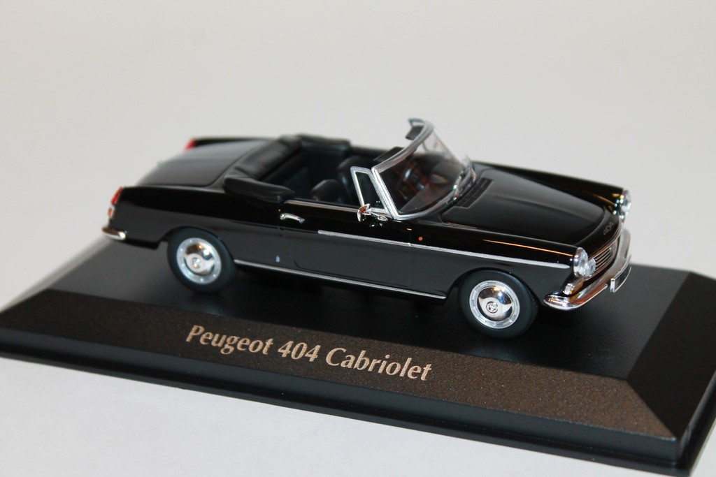 PEUGEOT 404 CABRIOLET 1962 NOIR MAXICHAMPS 1/43°