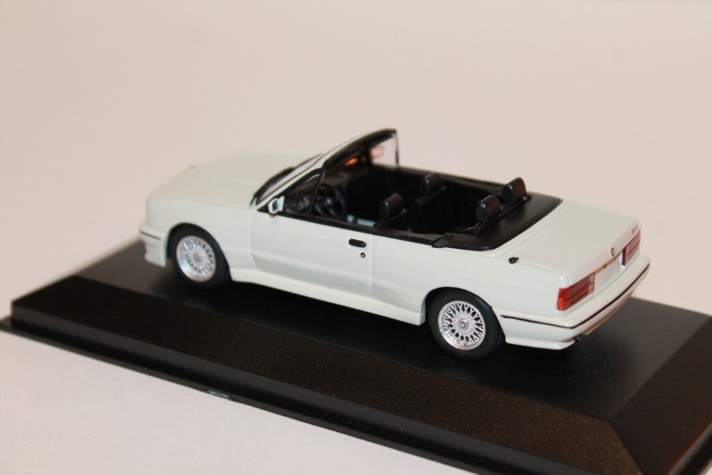 BMW M3 E30 CABRIOLET BLANC MAXICHAMPS 1/43°