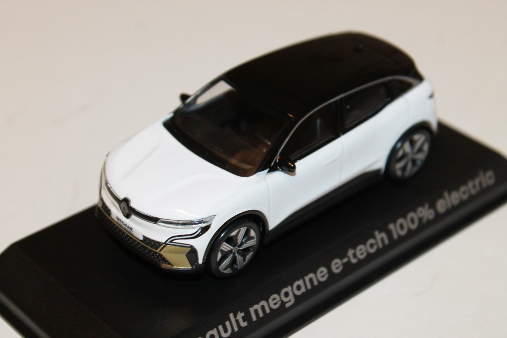 RENAULT MEGANE E-TECH  2022 BLANC GLACIER NOREV 1/43°