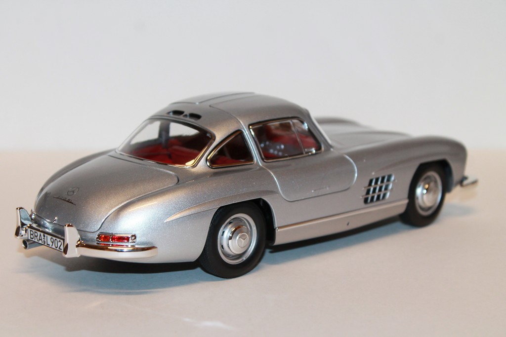 MERCEDES-BENZ 300 SL SILVER 1954 NOREV 1/18°