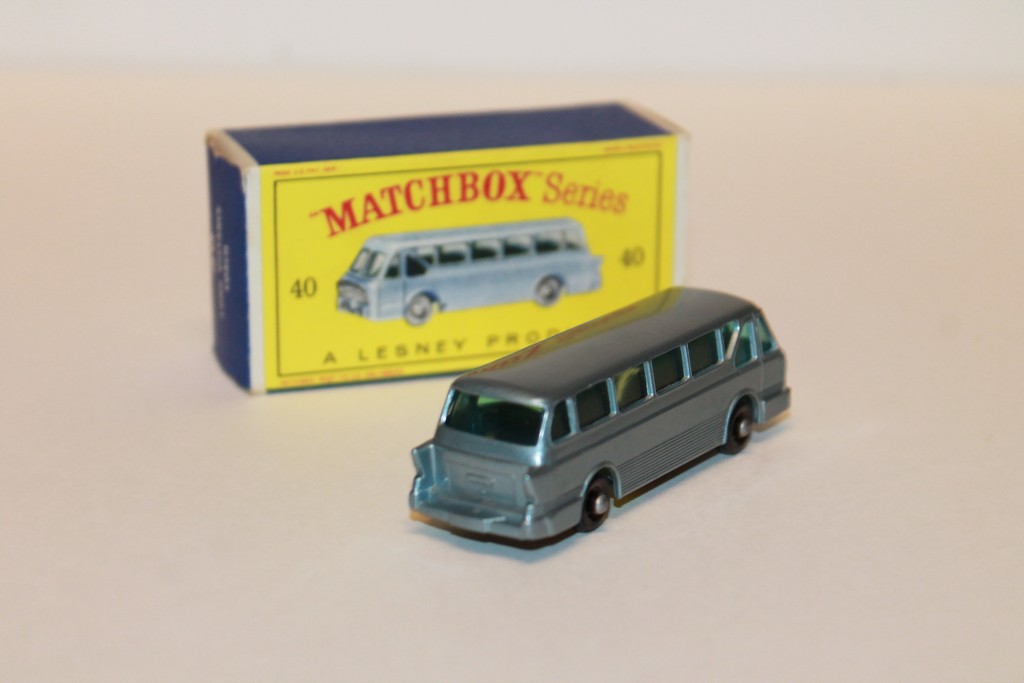 LONG DISTANCE BUS COACH MATCHBOX 1/64°