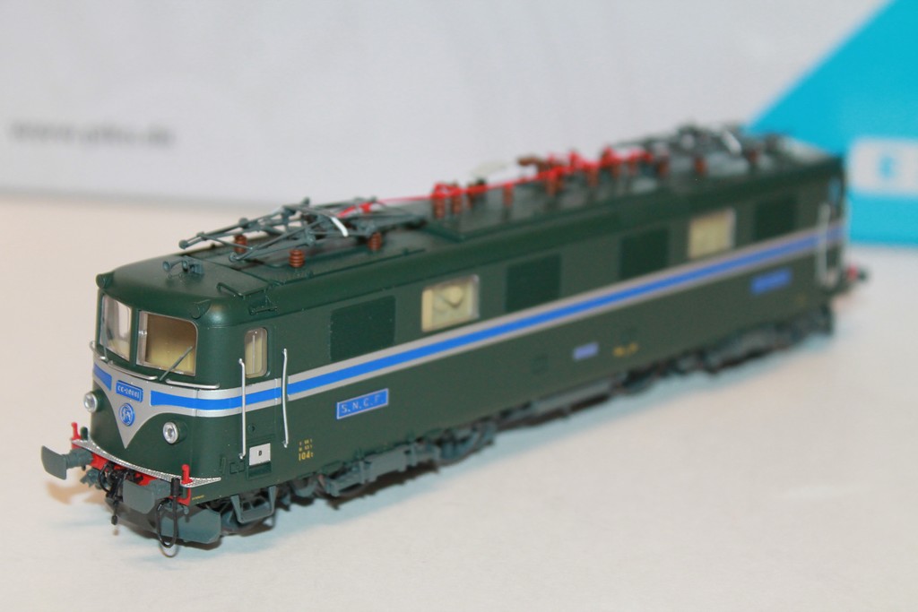 LOCOMOTIVE ELECTRIC SNCF CC 20000 PIKO 1/87°
