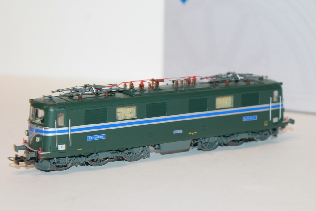 LOCOMOTIVE ELECTRIQUE SNCF CC 20000 PIKO 1/87°